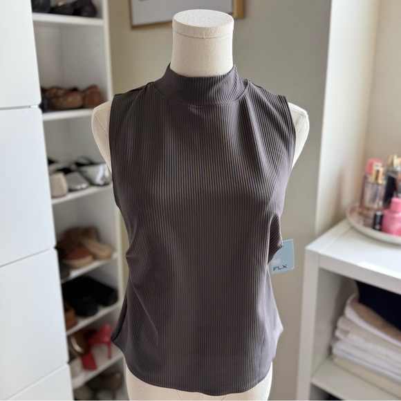 NWT FLX Gray Sleeveless Ribbed Mock Neck Active Wear Sport Tank Top Size Medium - Picture 3 of 6